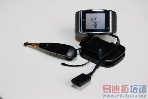 ȫ���׿�3G�ֱ��ֻ����� ��8888Ԫ�۱�