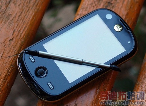 联通3G智能 摩托罗拉A3100跳水近200元