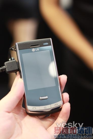 LG KX755�ֻ�����2180Ԫ