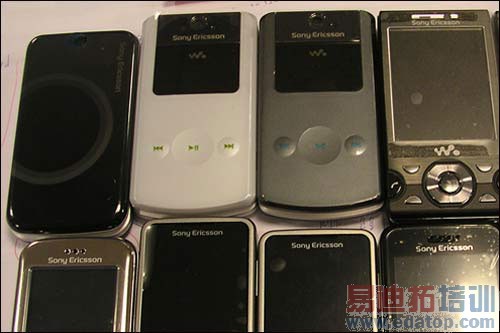 首批联通3G新机 索爱超拉风翻盖T707曝光