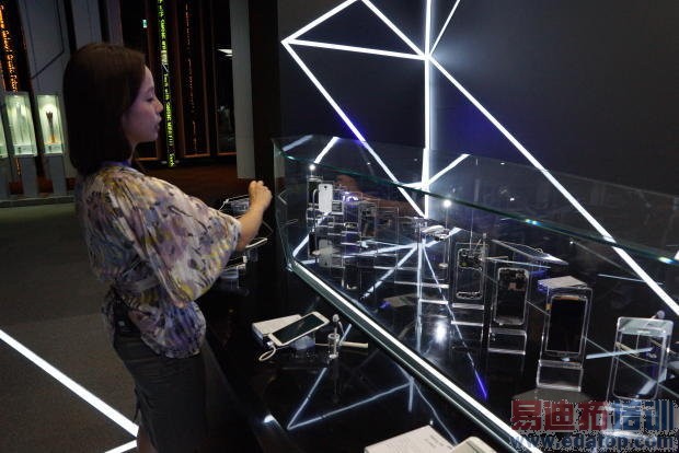 �������Ժ������ǵ۹�