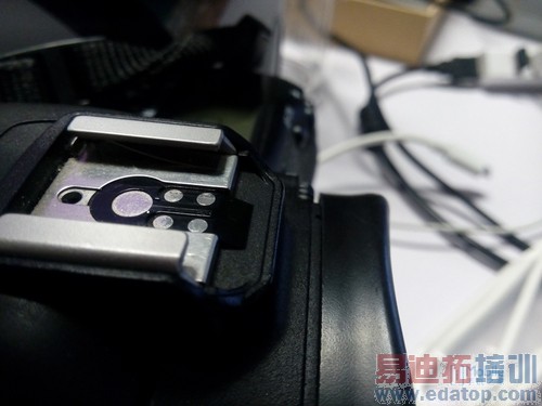 ��ҫ3C��սiPhone5C��˫C�Աȴ����⣨ͼ�ģ�