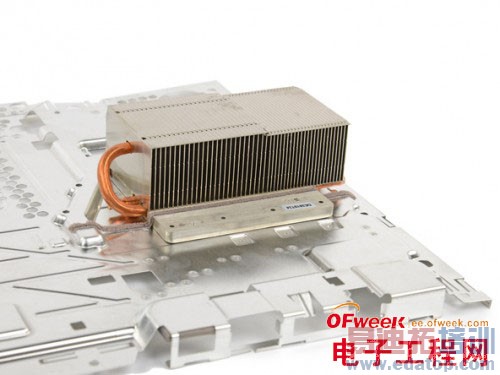 索尼PS4专业拆解:内部与外型一样令人惊艳(图文)