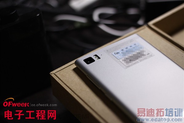 小米3联通版首发开箱图赏(多图)