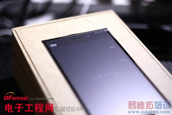 小米3联通版首发开箱图赏(多图)