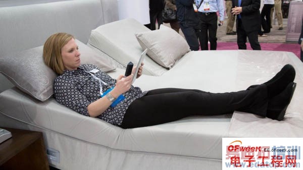 �̵�CES��12������˸߿Ƽ����ճ���Ʒ��ͼ�ģ�