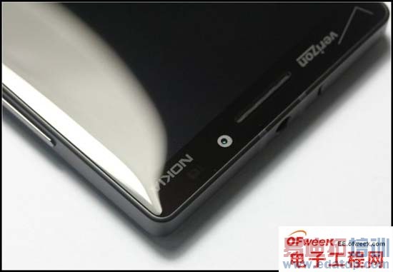 ŵ����Lumia Iconȫ���⣺���ó�ǰ ����һ����ͼ�ģ�