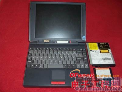 �̵���Щ�굹�µľŴ�ʼǱ�Ʒ�ƣ�IBM����Ψһ��ͼ��