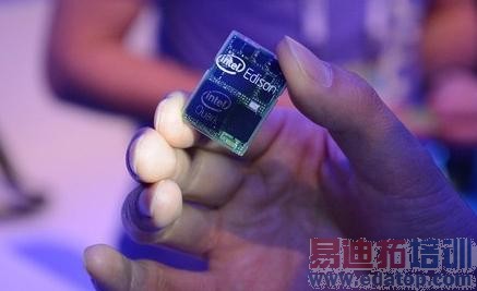 ���أ�Ӣ�ض����ֳ�Զ����Ļ