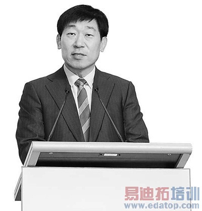 ������Ԫ�������Ӿ�ͷ���ֻ����̵���ս�뷢չ