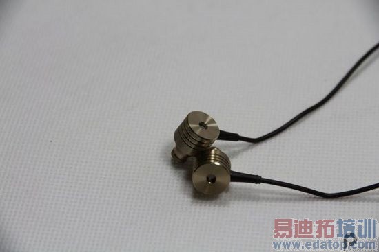 С�׻�������2��Ȳ�������