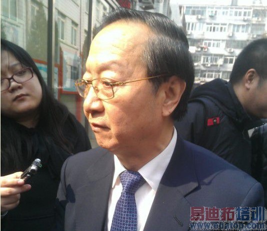 �۽����᣺4G���ۿ�բ �����ֻ����������