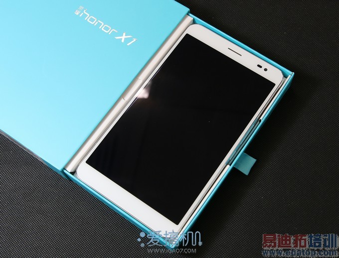 荣耀X1三八节首发:大屏开箱图赏(图)