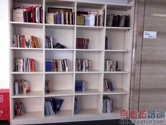 ��Ϊ��ҫX1���⣺���Mate2��ϲ�ǲΰ룿��ͼ��