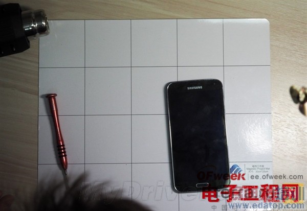 ����Galaxy S5�����⣺�����ƻ��iPhone 5S ��Ļ�����޸�