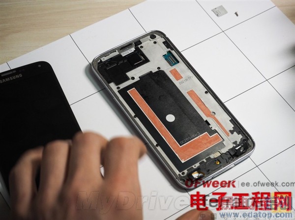 ����Galaxy S5�����⣺�����ƻ��iPhone 5S ��Ļ�����޸�