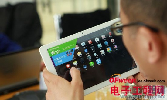 �Ըʶ��䣺Ӣ�ض�ƽ���Ը��ɽկΪ�飿