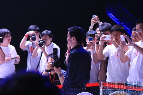 һ���ֻ�������ͼ��ֱ������ԽС����ҫ�Ľ���