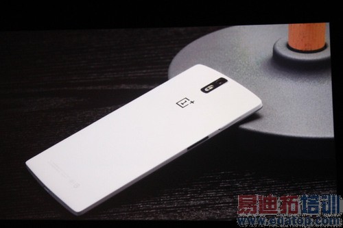 һ���ֻ�������ͼ��ֱ������ԽС����ҫ�Ľ���