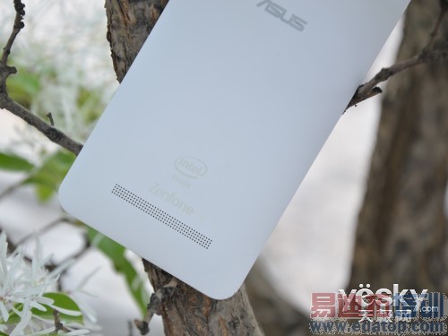 ��˶ZenFone5 ���׶Ա����⣺ʤ�����ϣ���ͼ��