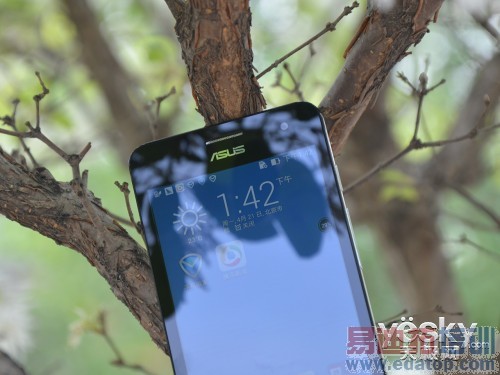 ��˶ZenFone5 ���׶Ա����⣺ʤ�����ϣ���ͼ��