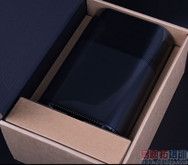 小米路由器开箱图赏 真能撬动智能家居(图)
