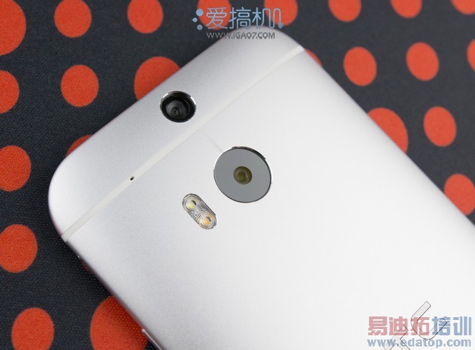 HTC One��M8������ ��������ʸ���������⣨ͼ��