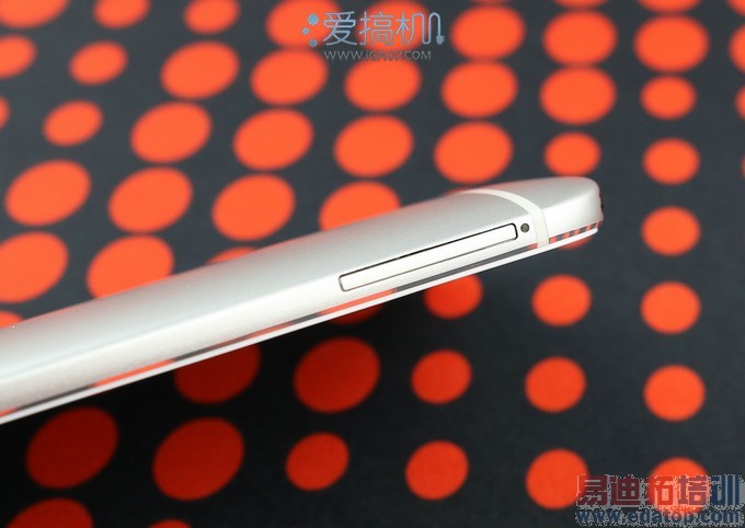 HTC One��M8������ ��������ʸ���������⣨ͼ��