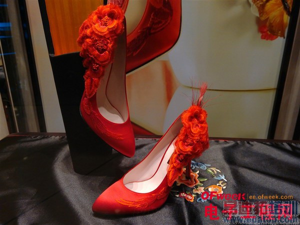 1799ԪIUNI U2�ֻ����⣨��ͼ��