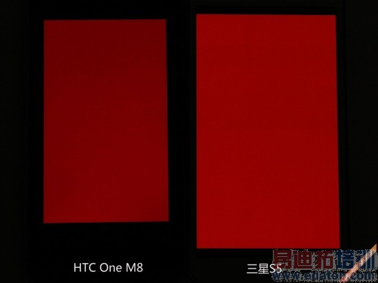 GALAXY S5�Ա�HTC One M8 ����������ܣ�ͼ��