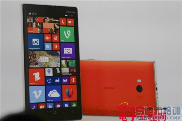 ŵ����Lumia 930������5����+2000�����ؾ�ͷ