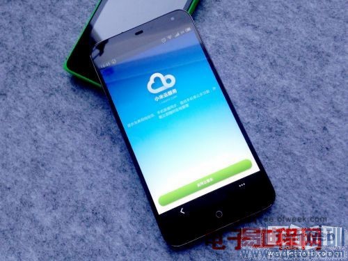 С������