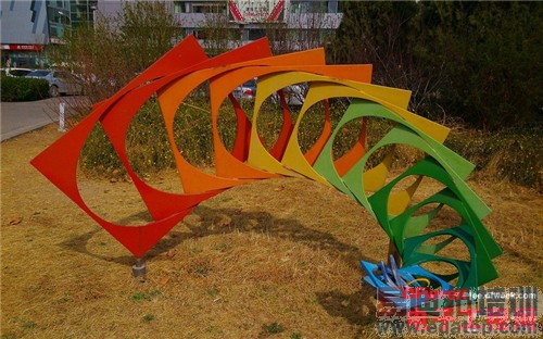 �ԱȲ�����IUNI U2 VSС��3 ��ǿ