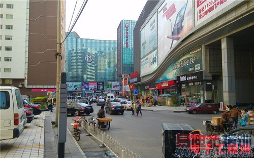 �ԱȲ�����IUNI U2 VSС��3 ��ǿ