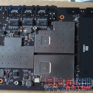 С����Ʒ������⣺С��·����/С�׺�����ǿ��