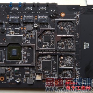 С����Ʒ������⣺С��·����/С�׺�����ǿ��