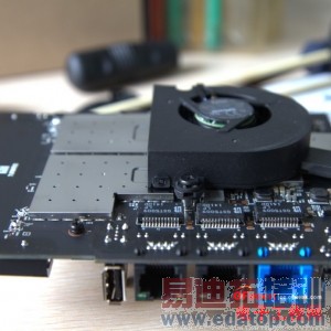 С����Ʒ������⣺С��·����/С�׺�����ǿ��