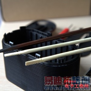 С����Ʒ������⣺С��·����/С�׺�����ǿ��