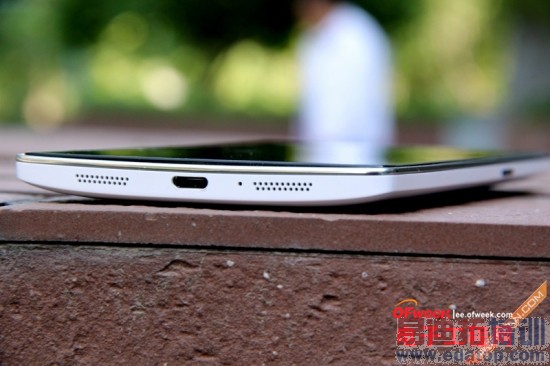 һ���ֻ�/��ΪP7����Աȣ����ܾ�ɱС��3S��