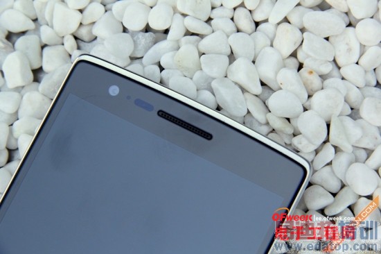 һ���ֻ�/��ΪP7����Աȣ����ܾ�ɱС��3S��