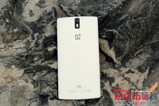 һ���ֻ�/��ΪP7����Աȣ����ܾ�ɱС��3S��