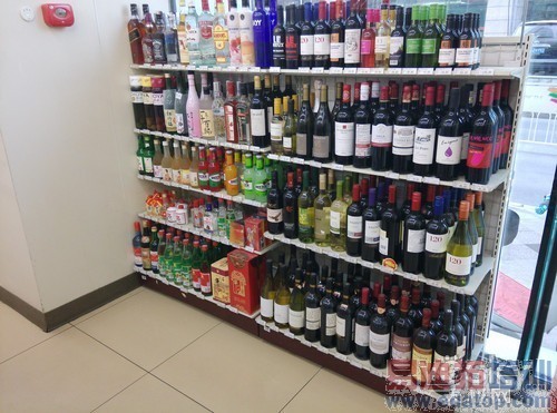 ���ɴ���9976A/С��3�Ա����⣺7����˺�С���ѵУ�