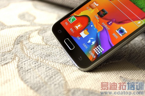 ����֮����HTC M8ս����S5�Ա����⣨ͼ��