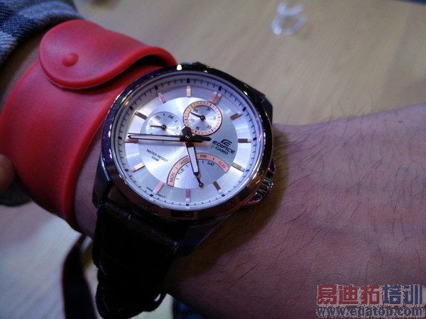 一家手机啊 强过小米3荣耀3X、中兴天机?一加手机评测(图)