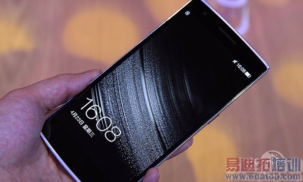 一家手机啊 强过小米3荣耀3X、中兴天机?一加手机评测(图)