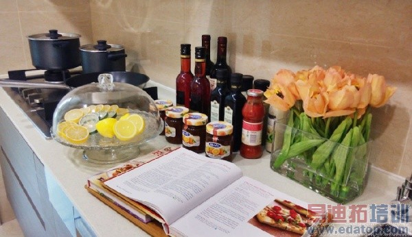 С�����ܼҾ������ϸ���ع⣺�����򵽵�������װ