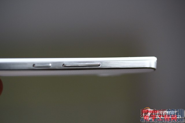 ��Ϊ��ҫ3X Pro���⣺ȫ����������С��