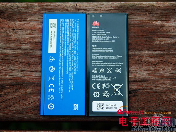 �Ա�����:��ҫ3C 4G��PK��ţV5����ͼ��