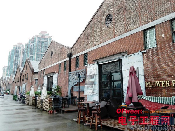 �Ա�����:��ҫ3C 4G��PK��ţV5����ͼ��