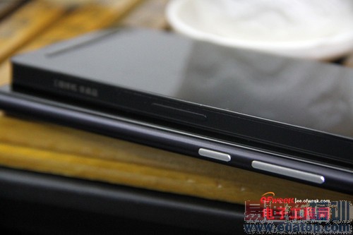 �����ֻ�T1/С��3�ռ��Ա����⣺